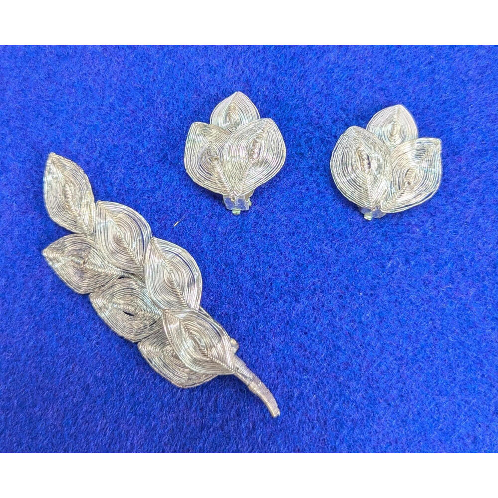 VTG Brooch & Earrings Set Silver Tone Spun Wire-Art Wrap Leaf-Branch 3” Germany - Picture 1 of 9